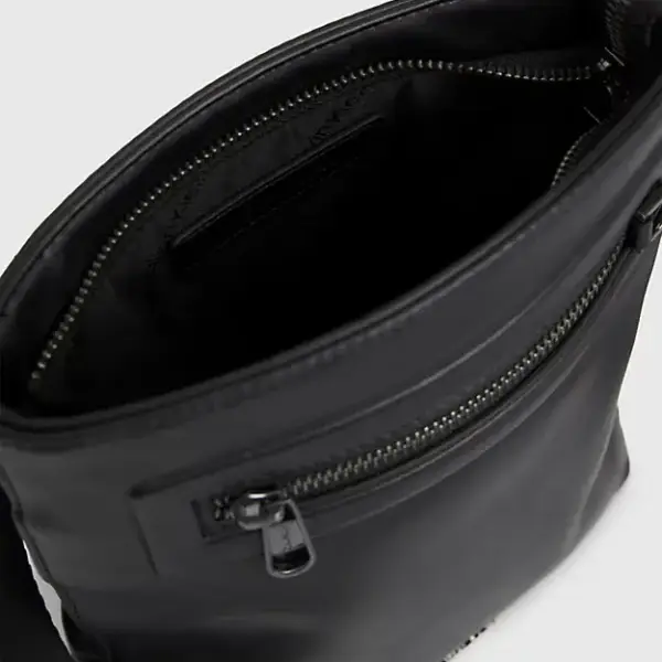 calvin klein flatpack Ανδρική Τσάντα Ώμου / Χιαστί k50k510833 bax Μαύρο