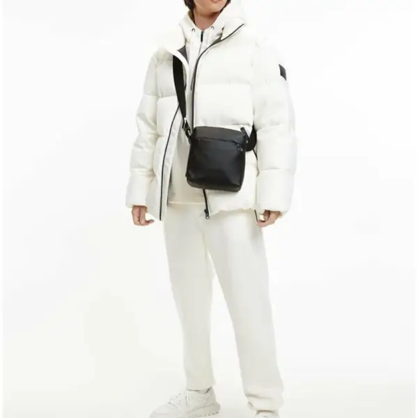 Calvin Klein - Δερμάτινη Ανδρική Τσάντα Ώμου / Χιαστί K50K509567-BAX σε Μαύρο χρώμα K50K509567-BAX