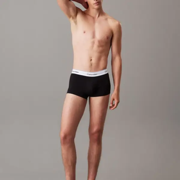 Calvin Klein - Ανδρικά Μποξεράκια 3Pack Icon Cotton Stretch LV00NB4389-UB1 Μαύρο LV00NB4389-UB1
