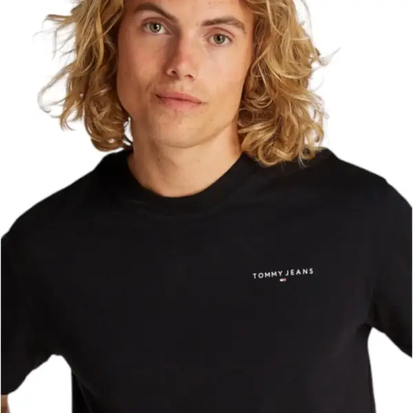 Tommy Hilfiger - Ανδρικό T-shirt Tjm Slim Linear Chest Ss Tee Ext DM0DM21188-BDS Μαύρο DM0DM21188-BDS