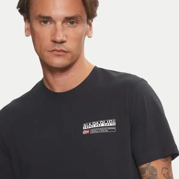 Napapijri - Ανδρικό T-shirt Kasba Regular Fit NP0A4HQQ-041 Μαύρο NP0A4HQQ041