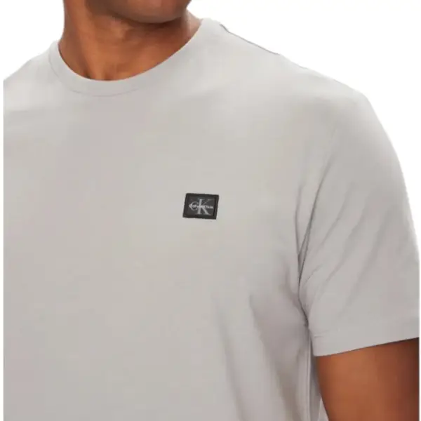 Calvin Klein - Ανδρικό T-shirt Cotton Badge Regular Fit LV04RC272G-RO2 Γκρι LV04RC272G-RO2