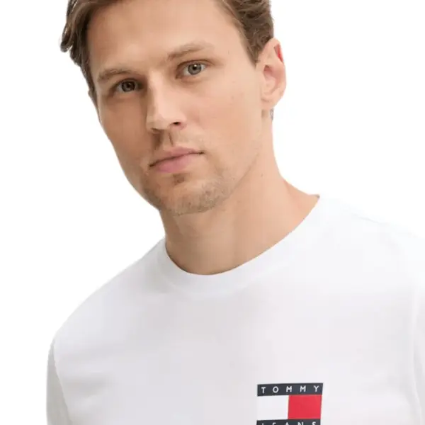 Tommy Hilfiger - Ανδρικό T-shirt Th Essential Flag Tee Regular Fit DM0DM20740-YBR Λευκό DM0DM20740-YBR