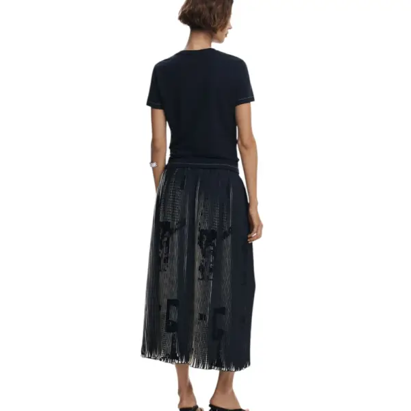 Desigual - Φούστα Newspapers Regular Fit 25WWFW09-2000 Μαύρο 25WWFW09-2000