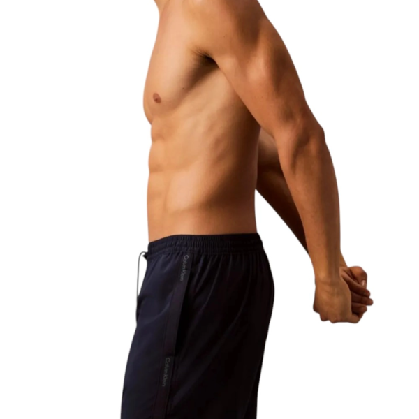 Calvin Klein - Ανδρικό Μαγιό Σορτς Core Solid LV00N61002-0PP Μπλε Σκούρο LV00N61002-0PP