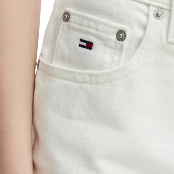 Tommy Hilfiger - Γυναικεία Βερμούδα Σορτς Mom Regular Fit DW0DW22695-1D0 Λευκό DW0DW22695-1D0