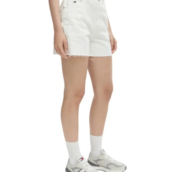 Tommy Hilfiger - Γυναικεία Βερμούδα Σορτς Mom Regular Fit DW0DW22695-1D0 Λευκό