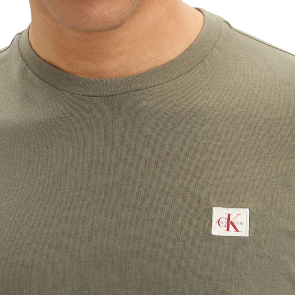 Calvin Klein - Ανδρικό T-shirt Cotton Badge Regular Fit LV04RC272G-LDY Λάδι LV04RC272G-LDY