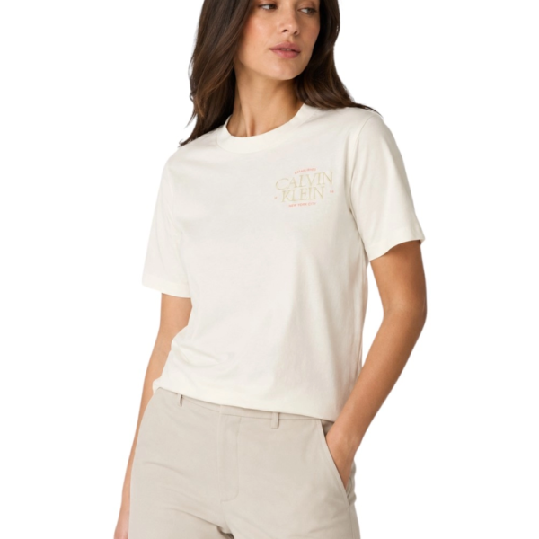 Calvin Klein - Γυναικείο T-Shirt Classic Left Chest Graphic LV047G836G-YAF Λευκό LV047G836G-YAF