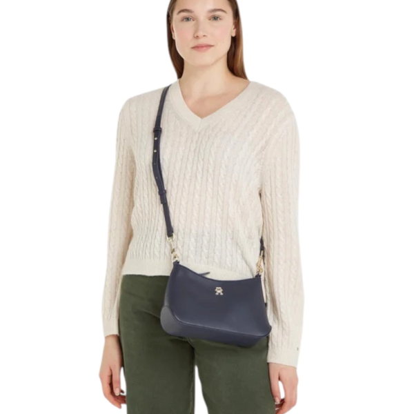 Tommy Hilfiger - Γυναικεία Τσάντα Staple Crossover AW0AW15196-DW6 Μπλε Σκούρο AW0AW15196-DW6