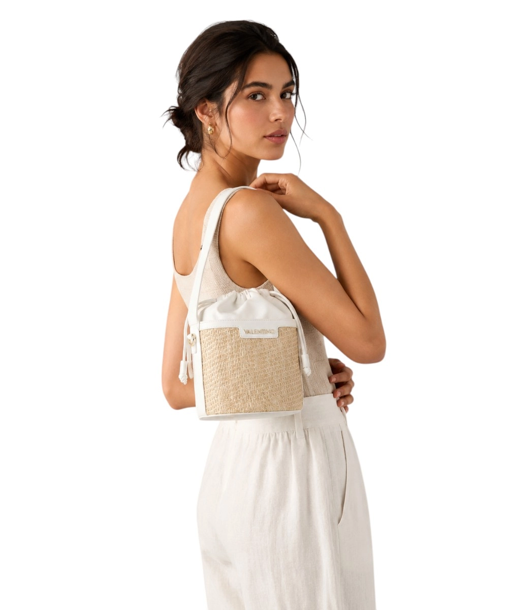 Valentino Bags – Γυναικεία Τσάντα ΏμουBucket Demetra VBS9R934-669 Λευκό (2) Valentino Bags - Γυναικεία Τσάντα Ώμου/Bucket Demetra VBS9R934-669 Λευκό VBS9R934-669