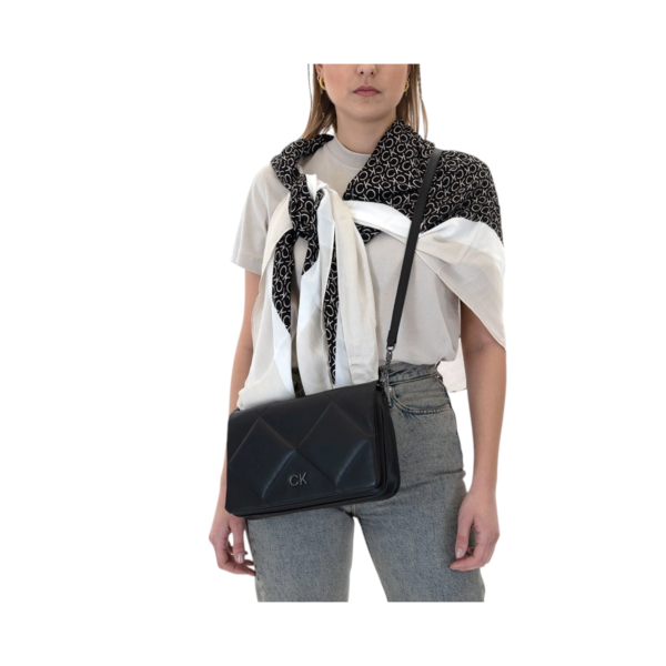 Calvin Klein - Γυναικεία Τσάντα Ώμου Re-Lock Quilt K60K611021-BEH Μαύρο K60K611021-BEH