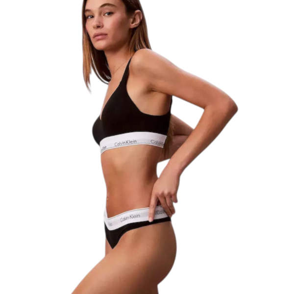 Calvin Klein - Γυναικείο String Ck Thong LV00QF8518-UB1 Μαύρο LV00QF8518-UB1