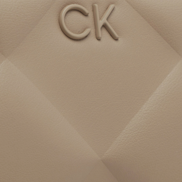 Calvin Klein - Γυναικείο Πορτοφόλι Μεγάλο Re-Lock Quilt Za K60K610774-A04 Μπεζ/Καφέ K60K610774-A04