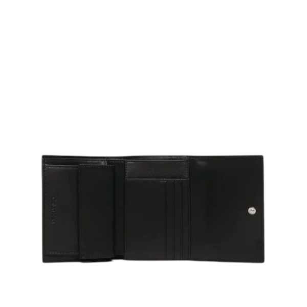 Calvin Klein - Γυναικείο Πορτοφόλι Μεσαίο Ck Elevated Trifold Md Saffiano K60K610267-BAX Μαύρο K60K610267-BAX