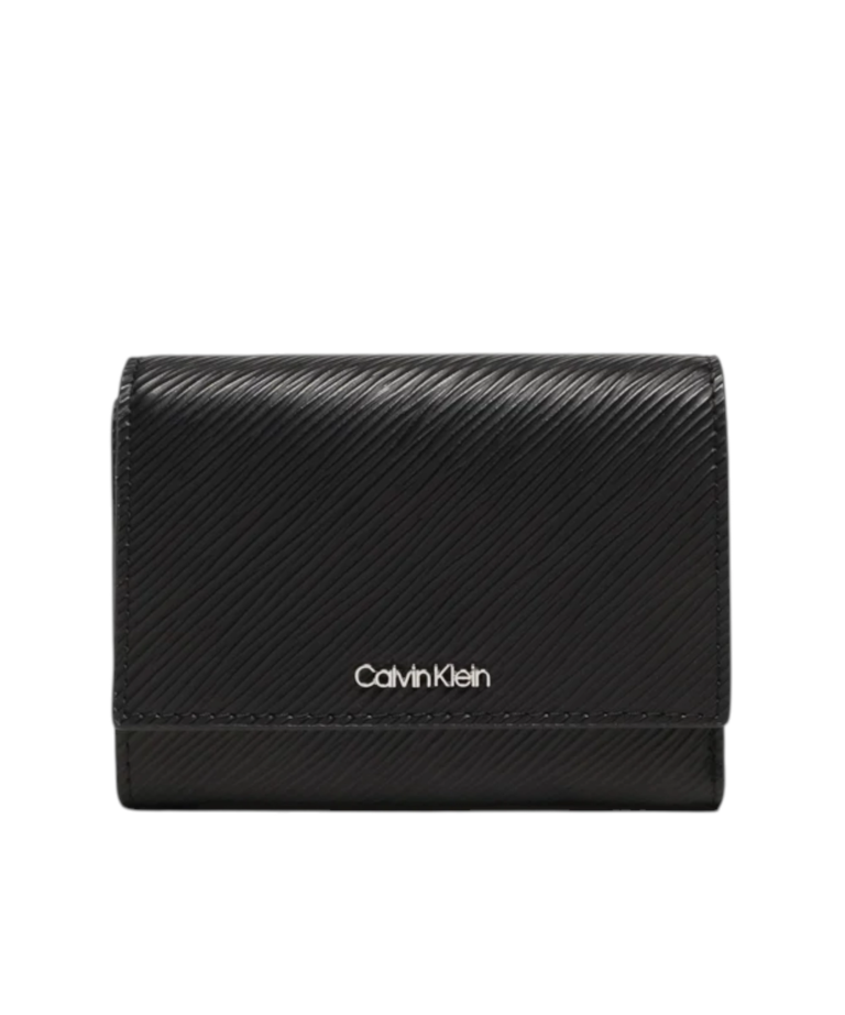 Calvin Klein - Γυναικείο Πορτοφόλι Μεσαίο Ck Elevated Trifold Md Saffiano K60K610267-BAX Μαύρο