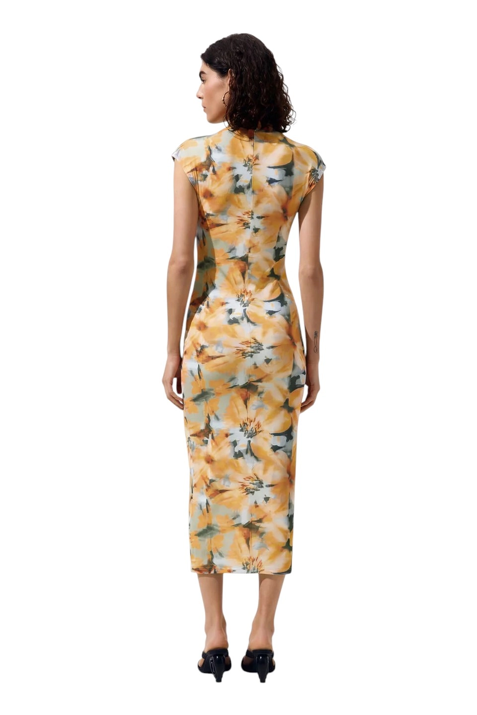 Desigual – Γυναικείο Μακρύ Φόρεμα 26SWVK48-7010 Πορτοκαλί (5) Desigual - Γυναικείο Μακρύ Φόρεμα 26SWVK48-7010 Πορτοκαλί 26SWVK48-7010