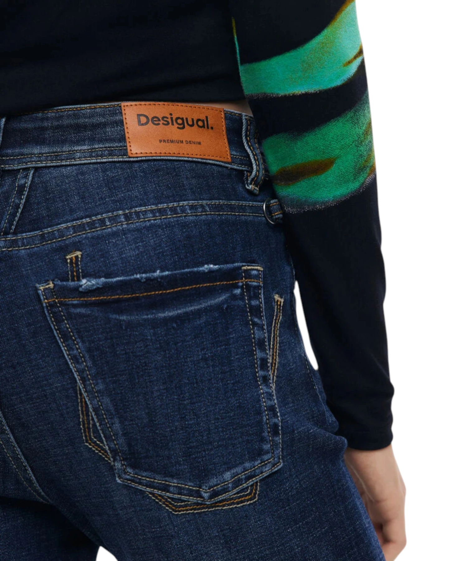Desigual – Γυναικείο Παντελόνι Τζιν Donna Flairy 25WWDD09-5008 Μπλε (5) Desigual - Γυναικείο Παντελόνι Τζιν Donna Flairy 25WWDD09-5008 Μπλε 25WWDD09-5008
