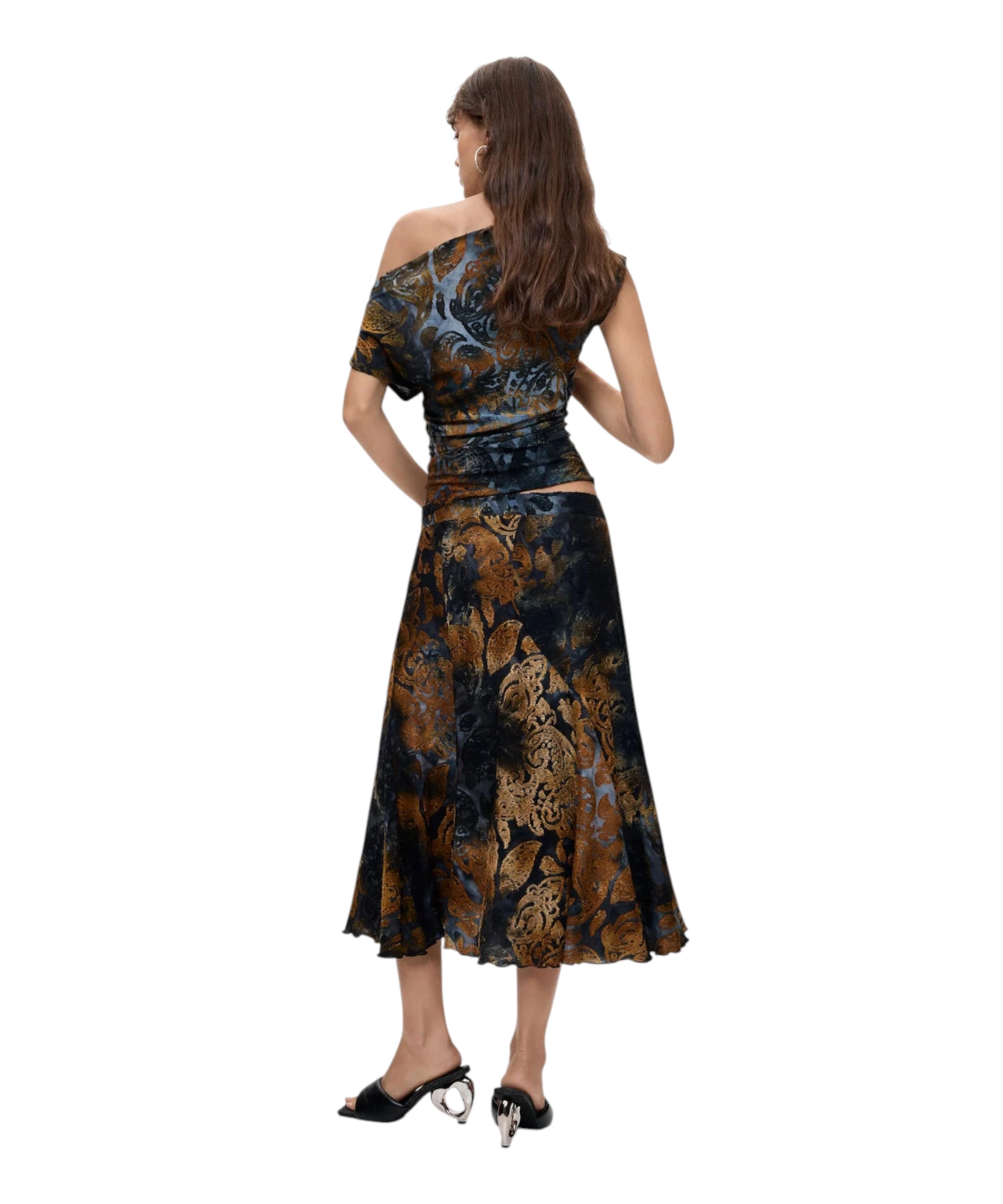 Desigual – Γυναικεία Πλεκτή Φούστα Σωλήνας Dublin 26WWFK04-5030 ΜπλεΚαφέ (4) Desigual - Γυναικεία Πλεκτή Φούστα Σωλήνας Dublin 26WWFK04-5030 Μπλε/Καφέ 26WWFK04-5030