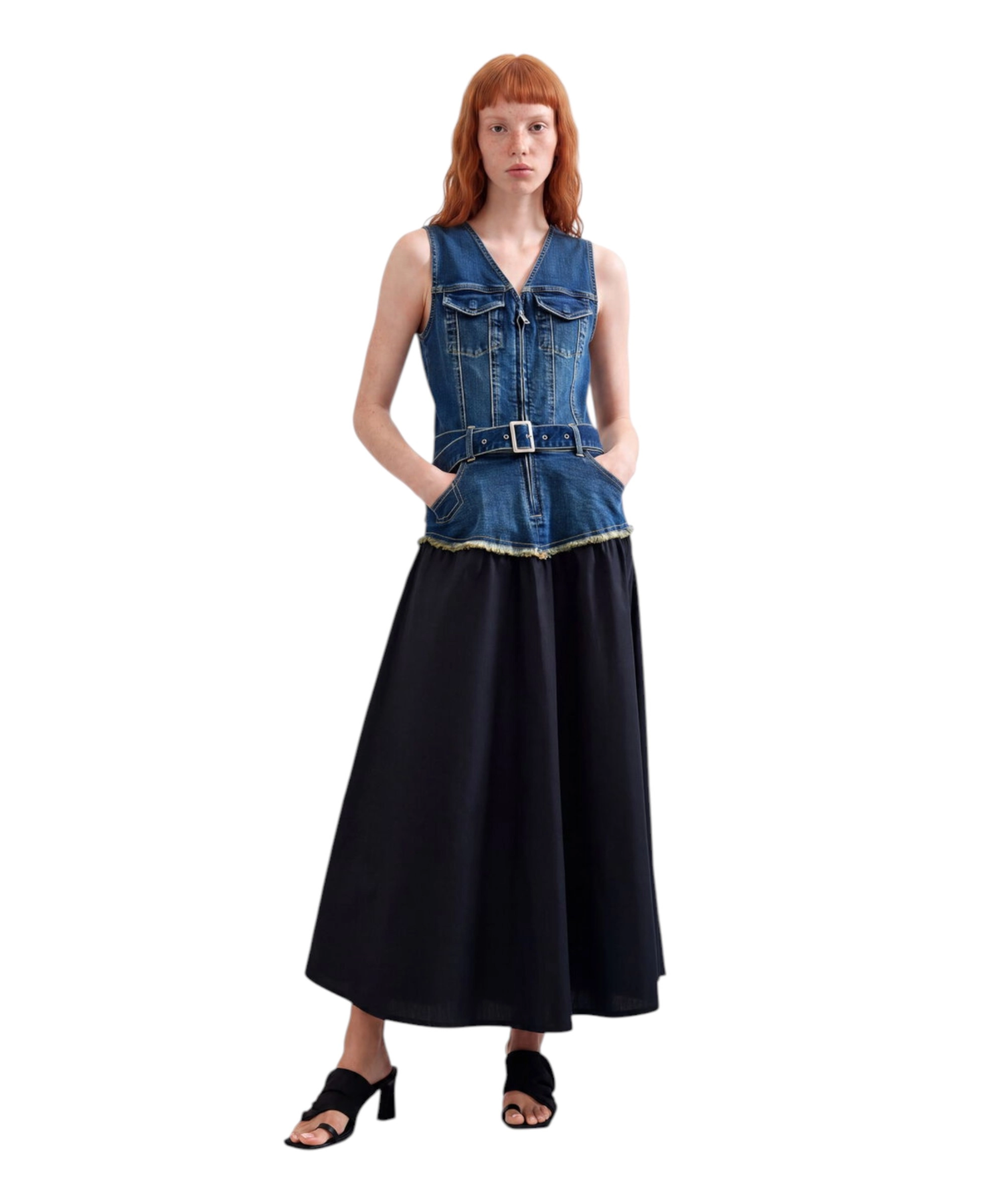 Desigual - Γυναικείο Τζιν Παντελόνι Gigi 26WWVD03-5053 ΜπλεΜαύρο (1) Desigual - Γυναικείο Φόρεμα Denim Χωρίς Μανίκια Gigi 26WWVD03-5053 Μπλε/Μαύρο 26WWVD03-5053