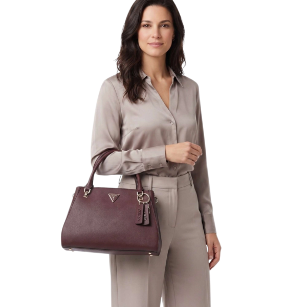 Guess - Γυναικεία Τσάντα Ώμου Noelle II HWZG9672070-BUR Μπορντό HWZG9672070-BUR