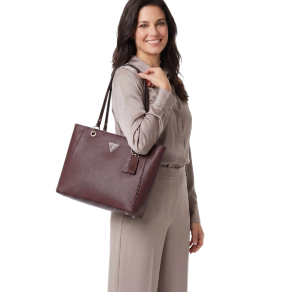 Guess - Γυναικεία Τσάντα Ώμου/Χειρός Noelle II HWZG9672250-BUR Μπορντό HWZG9672250-BUR