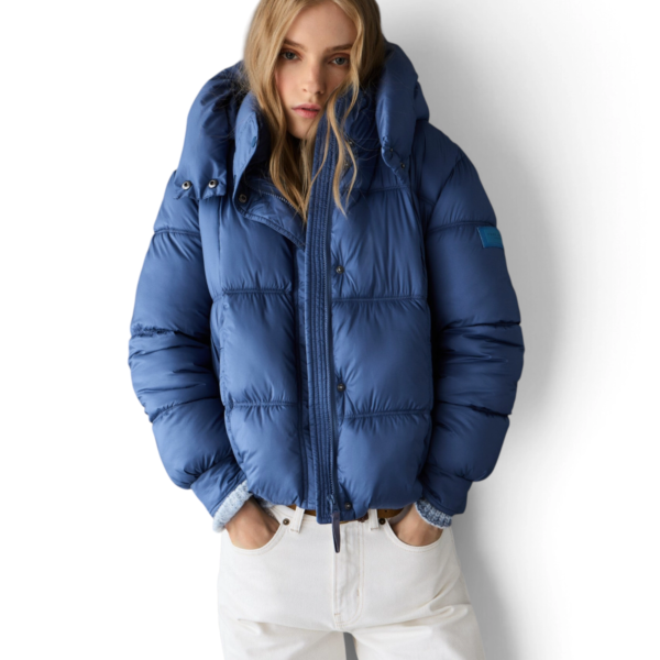 Pepe Jeans - Γυναικείο Αδιάβροχο Κοντό Puffer Μπουφάν Essentials Lauren PL4024541-563 Γαλάζιο PL4024541-563