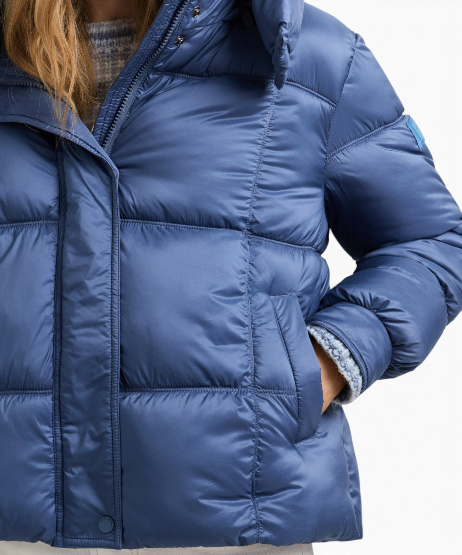 Pepe Jeans – Γυναικείο Αδιάβροχο Κοντό Puffer Μπουφάν Essentials Lauren PL4024541-563 Γαλάζιο (2) Pepe Jeans - Γυναικείο Αδιάβροχο Κοντό Puffer Μπουφάν Essentials Lauren PL4024541-563 Γαλάζιο PL4024541-563
