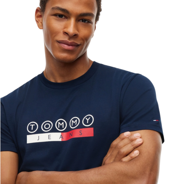 Tommy Hilfiger - Ανδρικό T-shirt Dna Play Slim Fit DM0DM23715-C1G Μπλε Σκούρο DM0DM23715-C1G
