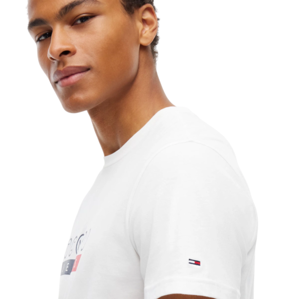 Tommy Hilfiger - Ανδρικό T-shirt Dna Play Slim Fit DM0DM23715-YBL Λευκό DM0DM23715-YBL